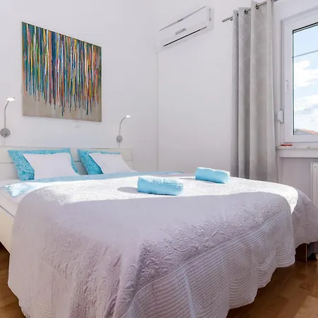 Appartamento Matana-2 By Interhome Traù